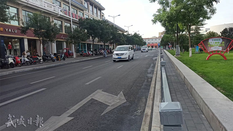 南城门广场道路.jpg