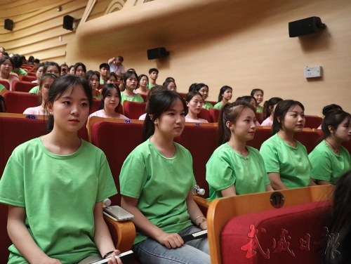 共赏诗会.JPG